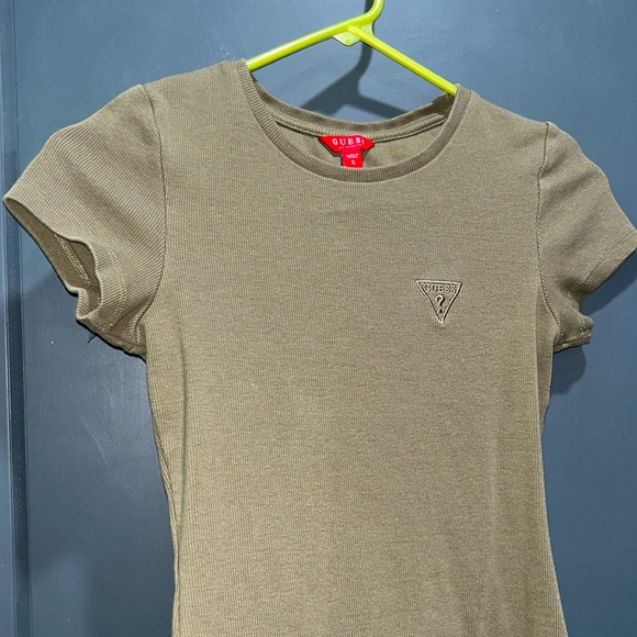 Guess Army Green Tee - Picture 2 of 7